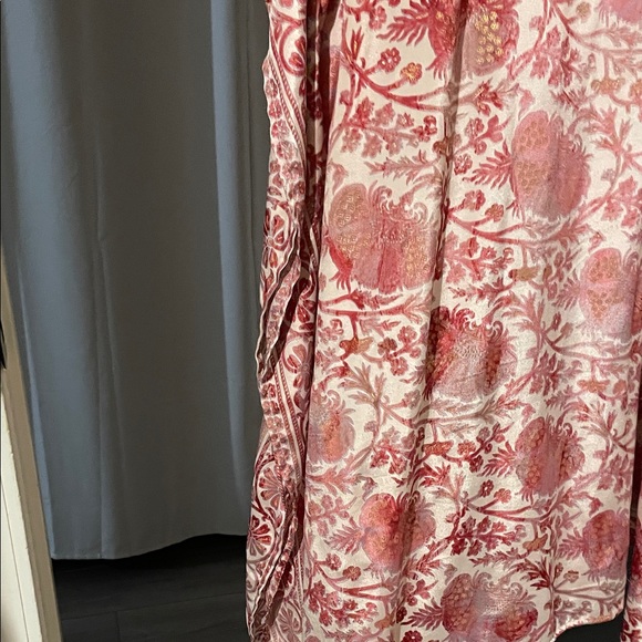 Chic Pink Floral Maxi Dress - Picture 10 of 13